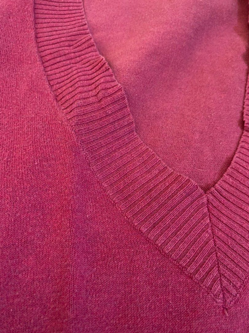 Vintage Magenta knit vest (Category: Sleeveless) located in Manila. Submitted by gapebble (Listing ID 1337595260, Image 2). Description: Item is vintage. Cute to be worn with tube tops and a pair of jeans. .