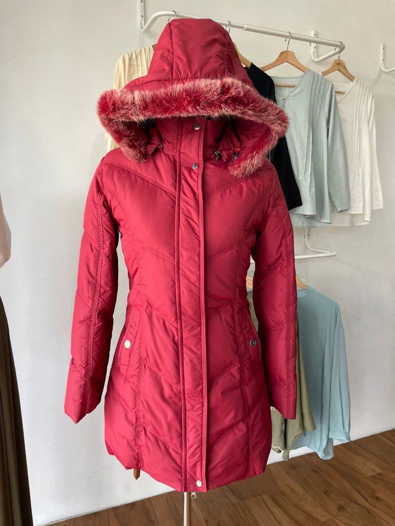 Winter Coat (Category: Coats, Jackets and Outerwear) located in Kuala Lumpur. Submitted by coolcouture_ (Listing ID 1337745752, Image 2). Description: PRODUCT DETAILS ⭐️ Winter Coat ( Size : S ) ⭐️ • Shoulder - 15.5 inch • Sleeves Length - 23 inch • Bust - 17 inch • Length - 31 inch 🐚 Great condition, wore LESS than 5x times. 🐚 Available for Pickup. 🐚 No fussy buyer! 🐚 Postage Fee: • West Malaysia: RM10 • East Malaysia: RM15.