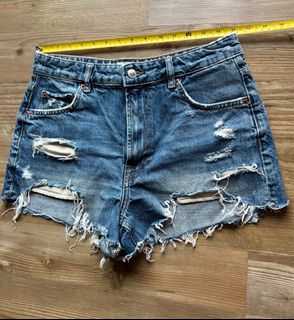 (Category: ) located in . Submitted by ireneng77 (Listing ID 1337654938, Image 1). Description: .
