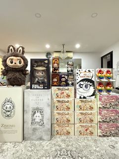 (Category: ) located in . Submitted by koshcouture_sg (Listing ID 1337725346, Image 1). Description: .