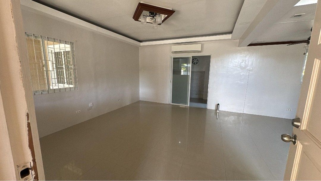 ‼️ FOR RENT LANCASTER‼️ (Category: House & Lot) located in Cavite. Submitted by BLSTR (Listing ID 1337777580, Image 2). Description: ‼️ FOR RENT LANCASTER‼️ LANCASTER HOUSE (Alexandra Model) MS6, Block 1 Lot 6 Brgy. Navarro, General Trias Cavite ✅ Near Open Canal ✅ Located near essential establishments, Savemore Express Navarro, Shopwise, Navarro Market, Health Wealth clinic, San Pedro Calungsod Hospital and Famous fast food chains. 🔹5BR & 4T&B 