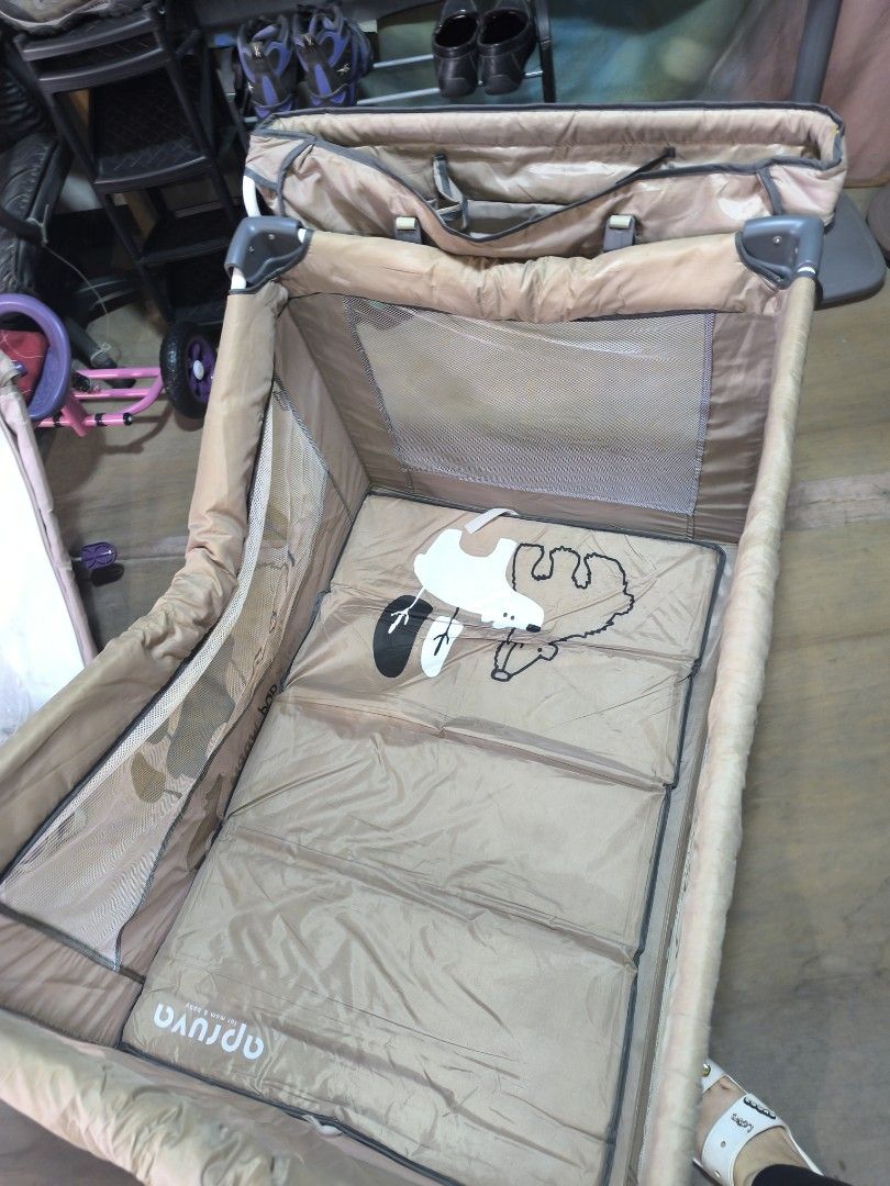 Apruva Crib (Category: Cots & Cribs) located in Muntinlupa City. Submitted by madtan (Listing ID 1337927276, Image 3). Description: still in perfect condition Apruva Crib pickup Treelane Putatan Muntinlupa City.
