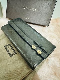(Category: ) located in . Submitted by bagitupshopph (Listing ID 1337823683, Image 1). Description: .
