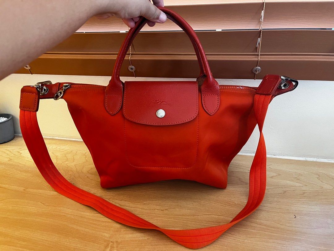 Bags (Category: Luxury Bags & Wallets) located in Bacoor. Submitted by macorda (Listing ID 1337777972, Image 3). Description: Gucci-1000 Long Champ Orange-800 Negotiable.