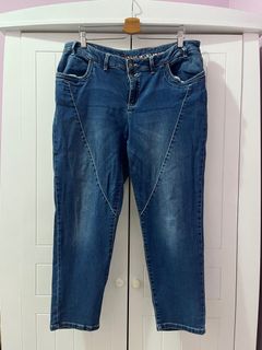 (Category: ) located in . Submitted by ourclosetnow (Listing ID 1337898230, Image 1). Description: .