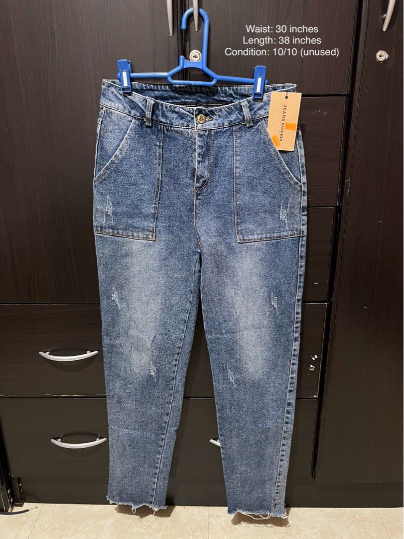 CARGO LIKE JEANS (Category: Jeans) located in Cainta. Submitted by lerlainee (Listing ID 1337879156, Image 1). Description: DM me if you're interested! 😊 Location: Cainta Rizal Mod: Lalamove/LBC Mop: Gcash/Bank .