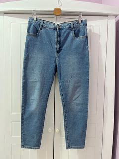 (Category: ) located in . Submitted by ourclosetnow (Listing ID 1337898774, Image 1). Description: .