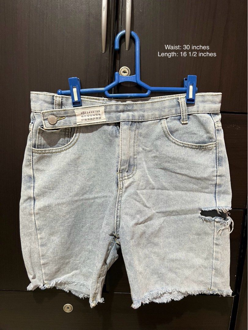 DENIM SHORTS (Category: Shorts) located in Cainta. Submitted by lerlainee (Listing ID 1337879905, Image 1). Description: DM me if you're interested! 😊 Location: Cainta Rizal Mod: Lalamove/LBC Mop: Gcash/Bank .