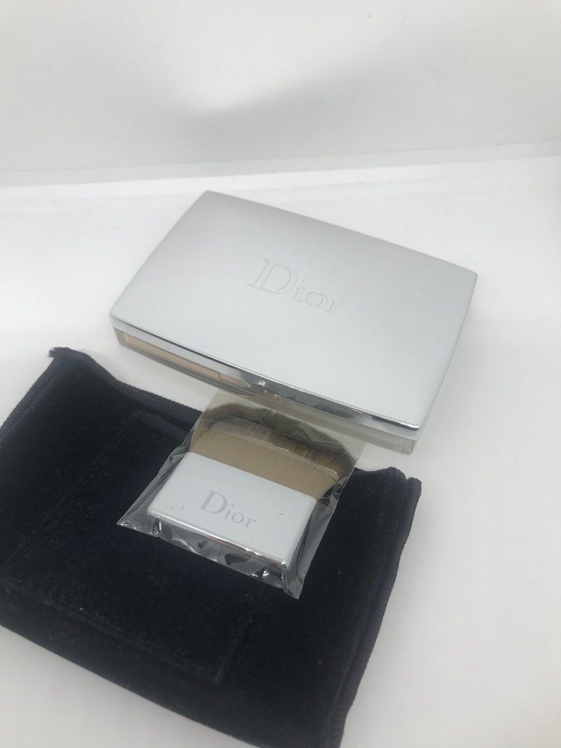 Dior Diorskin Nude Compact Case Only (Category: Makeup) located in Quezon City. Submitted by currency27 (Listing ID 1337910289, Image 1). Description: You can buy refill for this Compact with refill retails for ₱3150 but refill only retails for about ₱1500 Authentic Store bought Lightly Used To Like New Condition No box With velvet sleeve Brush is unused and sealed as seen on photos RFS: raising funds, not into collecting make up anymore Pick up/