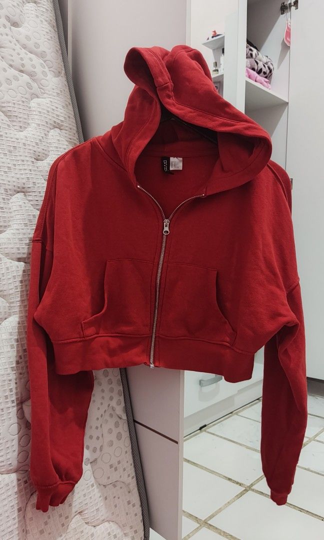 Hoodie Zipper h m hnm merah Fesyen Wanita Pakaian Wanita Atasan di Carousell