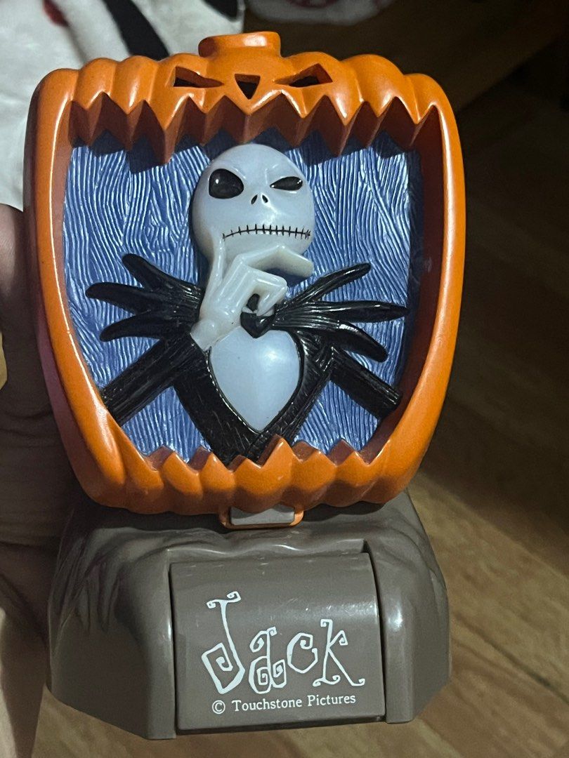 Jack Skelington projector (Category: Projectors) located in Mandaluyong City. Submitted by catchlo23 (Listing ID 1337913938, Image 1). Description: .