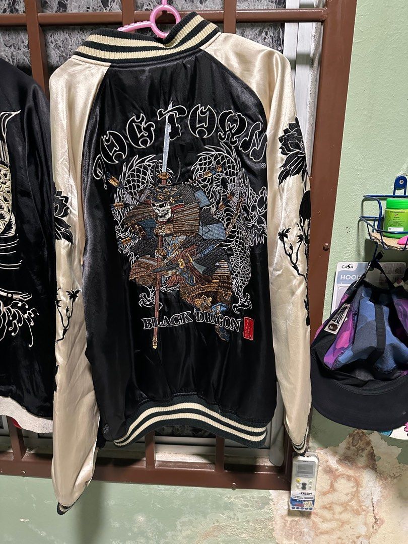 Jacket (Category: Coats, Jackets and Outerwear) located in Singapore. Submitted by gemokkss (Listing ID 1337926177, Image 3). Description: .