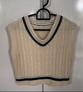 (Category: ) located in . Submitted by sharms_wardrobe (Listing ID 1337855385, Image 1). Description: .