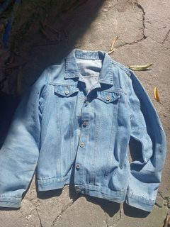 (Category: ) located in . Submitted by ishieshe (Listing ID 1337910172, Image 1). Description: .