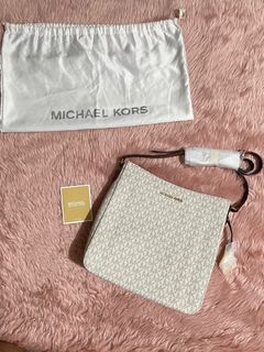 (Category: ) located in . Submitted by kyasecollection (Listing ID 1337887760, Image 1). Description: .