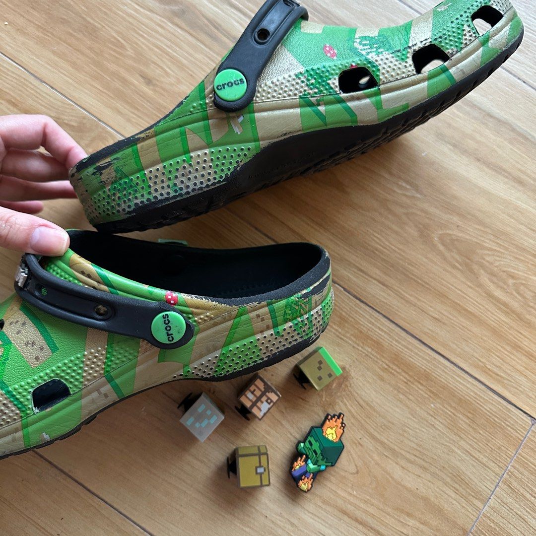 Minecraft Crocs w/ Jibbitz M6 W8 (Category: Casual Shoes) located in Baguio. Submitted by circa2009 (Listing ID 1337886733, Image 2). Description: Outgrown by my son. Low ballers will not be entertained. All proceeds from the sales of my son’s items goes directly to my son’s school/savings funds :).