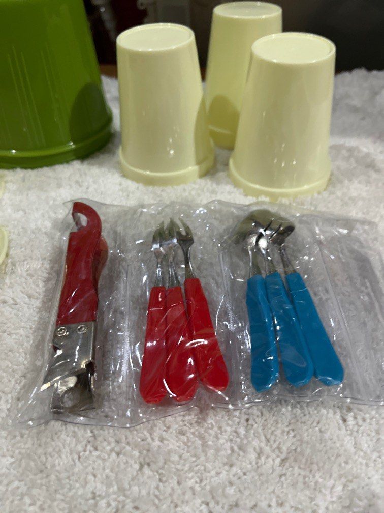 Mini Picnic Set (Category: Food Organization & Storage) located in Paombong. Submitted by sweetdeals0181656 (Listing ID 1337785257, Image 3). Description: Code R4.