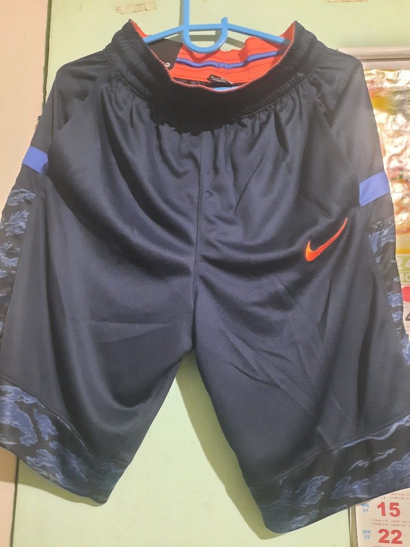 Nike Courtline Shorts (Category: Activewear) located in Manila. Submitted by jm1218 (Listing ID 1337884261, Image 1). Description: Colorway : Black Article : (AT3172-451) Brand New in Box (BNIB) / Tag (BNWT).