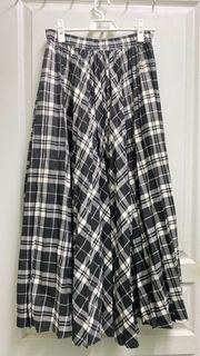 (Category: ) located in . Submitted by syeraswardrobe (Listing ID 1337900606, Image 1). Description: .