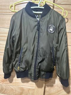 (Kategori: ) berada di . Dikirim oleh filo_shop_i (ID iklan 1337830913, Gambar 1). Deskripsi: .