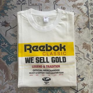 (Category: ) located in . Submitted by Wardrobe_Exclusive (Listing ID 1337778235, Image 1). Description: .