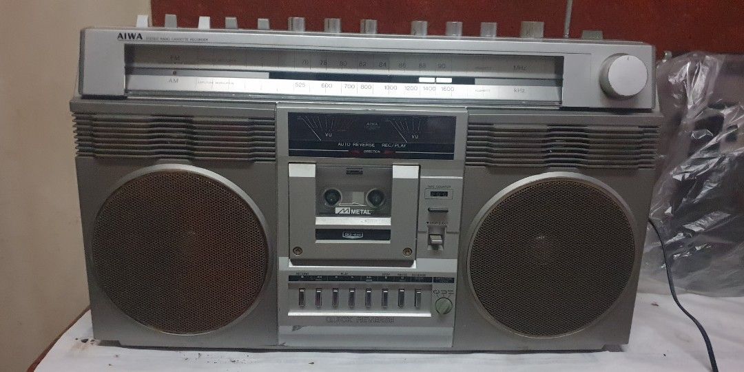 Sanyo Boombox Radio (Category: Soundbars, Speakers & Amplifiers) located in Manila. Submitted by zandre615 (Listing ID 1337840129, Image 1). Description: Sanyo radio cassette gor sale Fm 90 mhz, Am complete station Tape player not working AC 100V, transformer not included Add shipping.