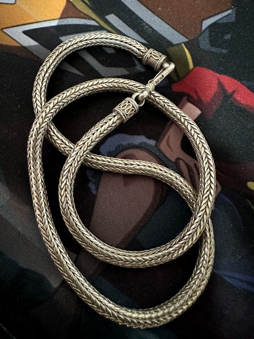 Silver 925 Balinese Snake Chain necklace (Category: Jewelry) located in Manila. Submitted by phermenious (Listing ID 1337902289, Image 1). Description: Balinese 925 silver Necklace: 53.2 Grams 5mm 19.7 Inches Swap offer ka plus Add (Buyer handle SF) OR Sell: 4.5k (Buyer handle SF).