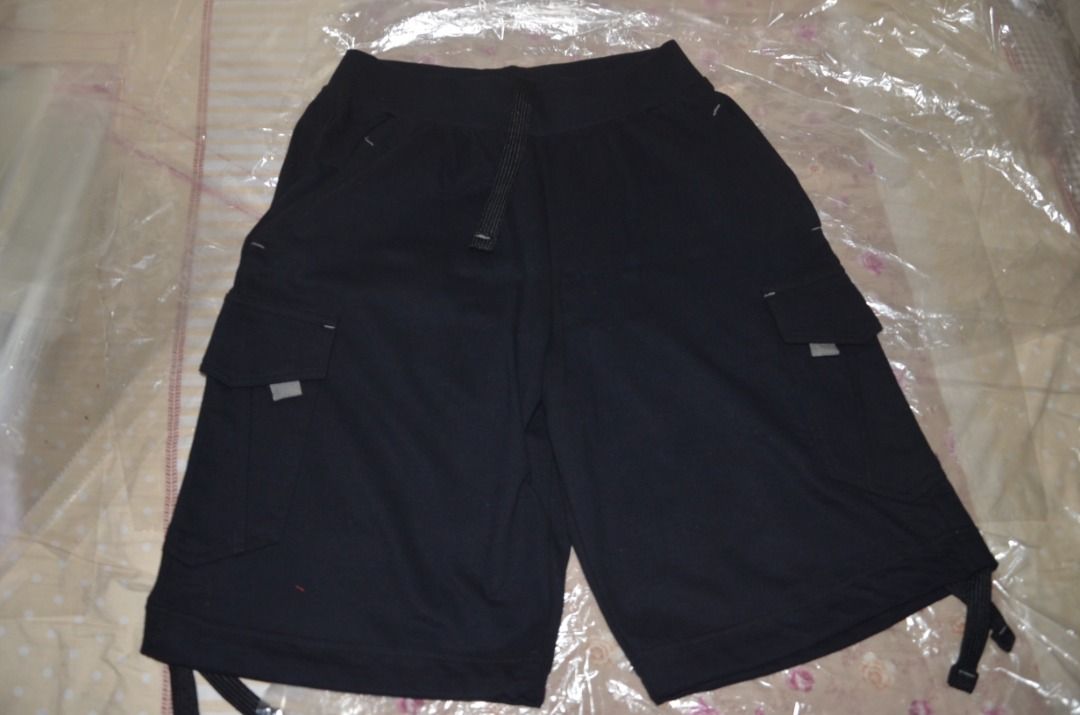 Sneaker Freak Short Black Men s Fashion Bottoms Shorts on Carousell