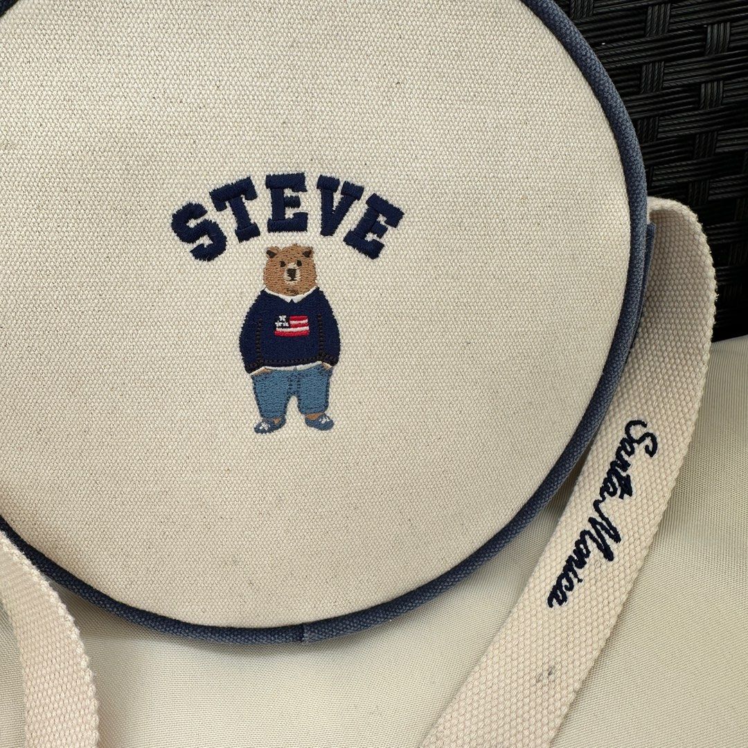 Steve Bear Canvas Round Bag (Category: Cross-body Bags) located in Baguio. Submitted by circa2009 (Listing ID 1337881258, Image 2). Description: Original Canvas Korean brand Bag like Polo Bear Personally bought this in Korea during one of my several trips there. RFS: no longer in use.