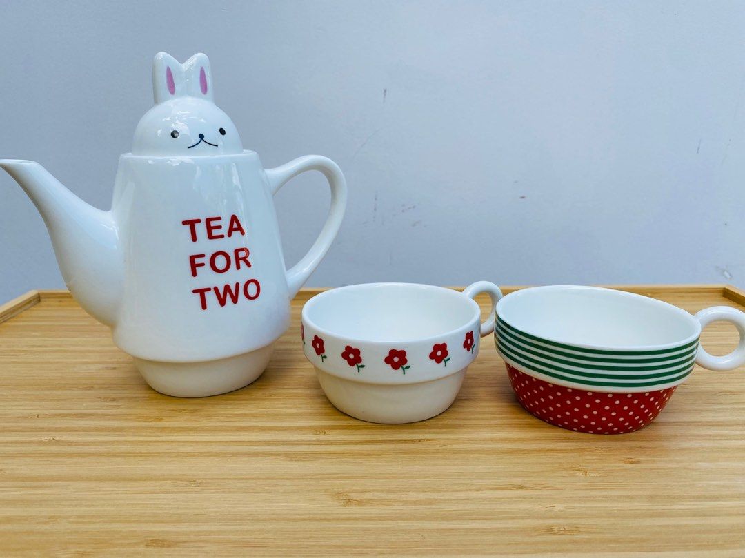 Tea For Two Rabbit Tea Pot Cup Set (Category: Coffee & Tea Tableware) located in Cainta. Submitted by pomocha (Listing ID 1337831300, Image 2). Description: ‼️Please read carefully before purchasing‼️ 🍀There are minor flaws on the tea cups- please see final image for the flaw/chipped tea cup rim 🍀What you see is what you get Feel free to dm me for further questions or pictures of the items .