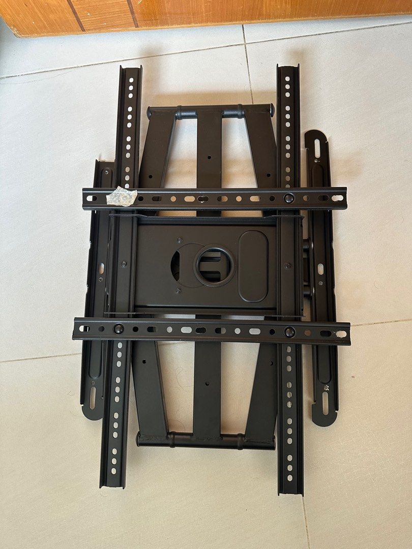 TV stand （分類：電視組件及配件）位於 Hong Kong。 由 khunaishk 提交（商品編號 1337775521，圖片 3）。簡介： 。