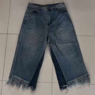 (Category: ) located in . Submitted by sharms_wardrobe (Listing ID 1337854766, Image 1). Description: .