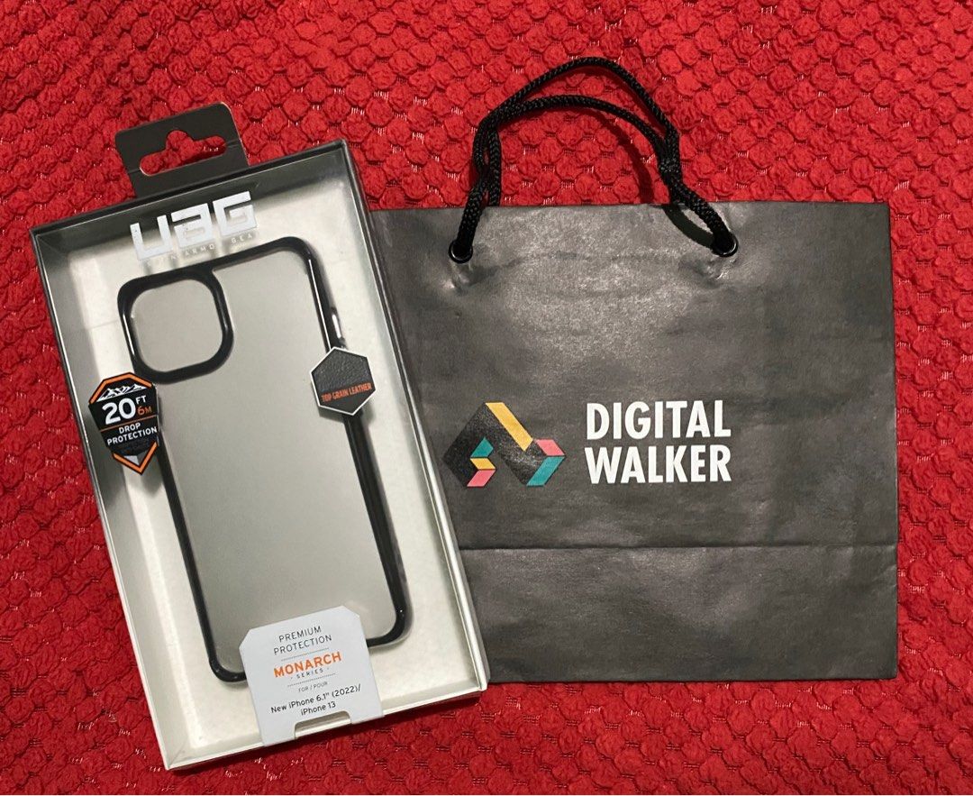 UAG Monarch Clear for Iphone 13 (Category: Cases & Sleeves) located in Paranaque City. Submitted by cmscll (Listing ID 1337894895, Image 1). Description: Php 1,099 (Srp Php 2,990) From Digital Walker (With Bag) Official Receipt as proof of purchase can be provided. Delivery thru Lalamove or LBC Cash On Delivery or Branch Pick Up Location: Paranaque | Mandaluyong.