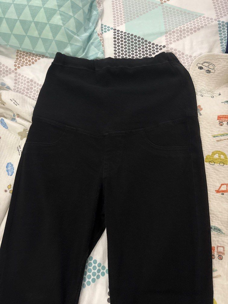Uniqlo Maternity Jeans size S (Category: Maternity wear) located in Manila. Submitted by hflores_23 (Listing ID 1337843398, Image 2). Description: Good condition. Authentic Uniqlo. Bestfriend ng mga preggy :).