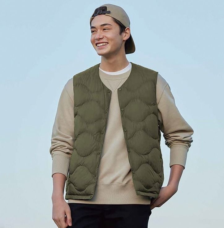 UNIQLO ULTRA LIGHT DOWN COMPACT VEST WAVE QUILT Green Mens Size Medium Men s Fashion Coats Jackets and Outerwear on Carousell