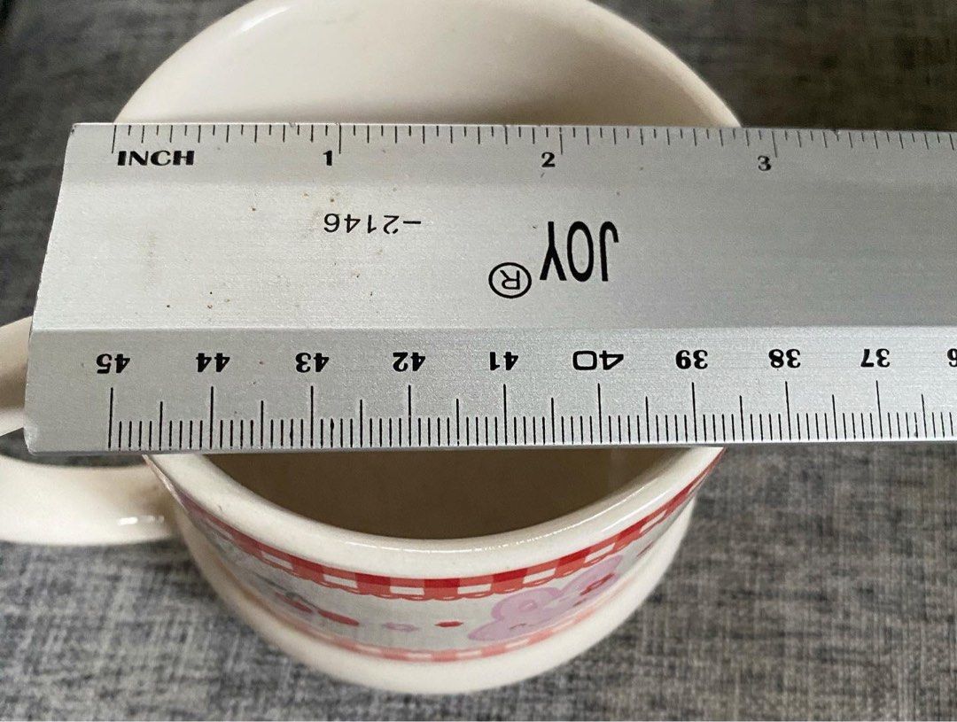 Usamomo ceramic mug (Category: Coffee & Tea Tableware) located in Cainta. Submitted by dan_bear (Listing ID 1337832525, Image 2). Description: ‼️Please read carefully before purchasing‼️ 🍀Please expect minor flaws in the print and the mug 🍀What you see is what you get dm me if you have any more questions or want to see more pictures of the items.