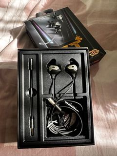 (Category: ) located in . Submitted by cybdvr (Listing ID 1337881086, Image 1). Description: .