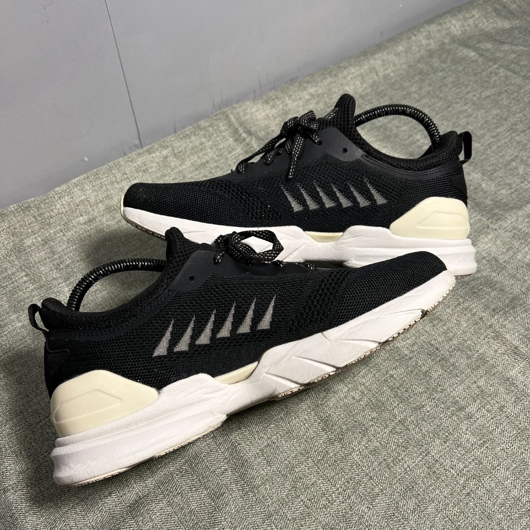 World balance tech runner hotsell