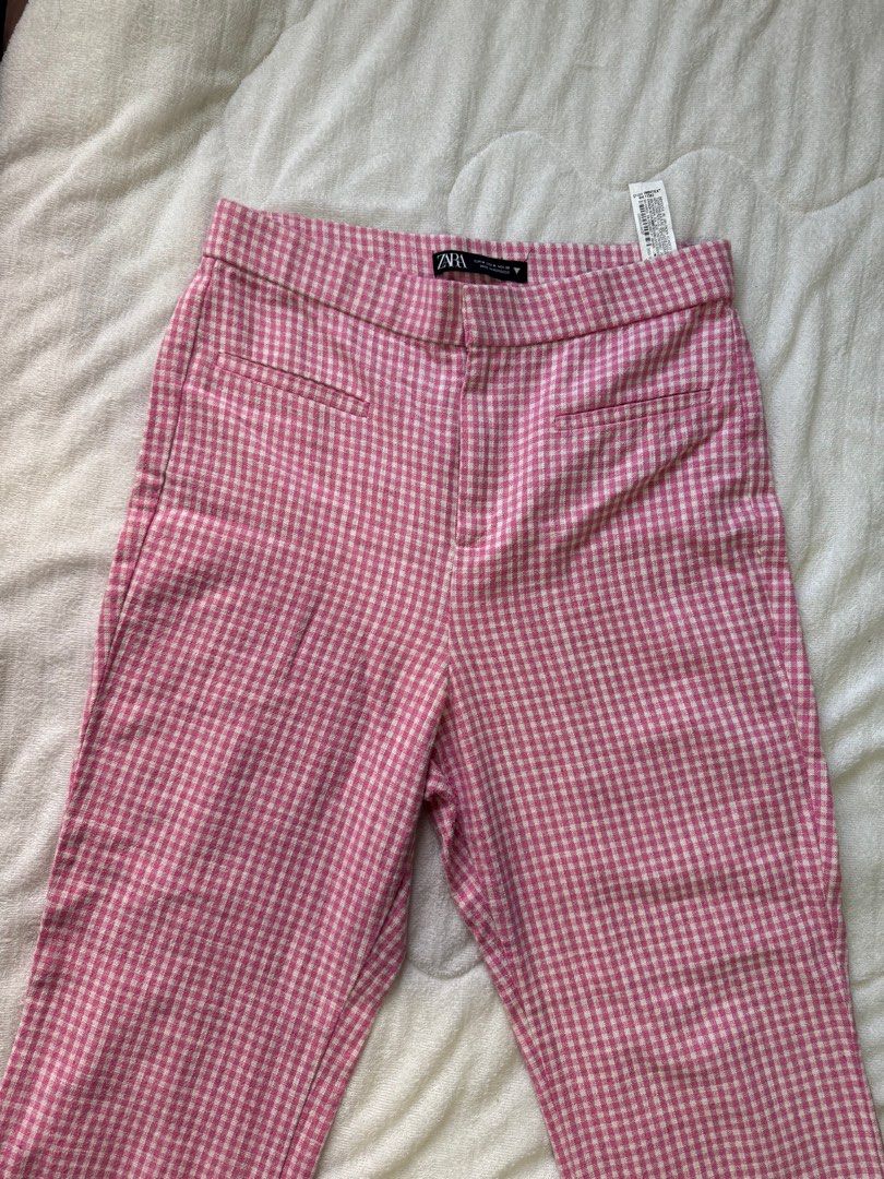 Zara Pink Gingham Flare Trousers (Category: Other Bottoms) located in Mandaluyong City. Submitted by curiocache (Listing ID 1337875531, Image 2). Description: .