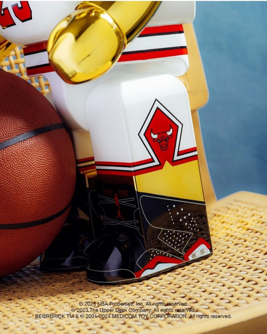 BE@RBRICK Michael Jordan 飛びまわり ROOKIE JERSEY