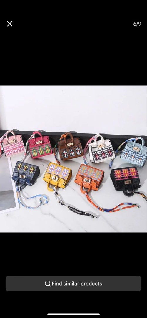 airpods case (Category: Looking For) located in Mandaluyong City. Submitted by authforless (Listing ID 1337991489, Image 3). Description: designer inspired airpods case, can be used askey chain or bag charm.
