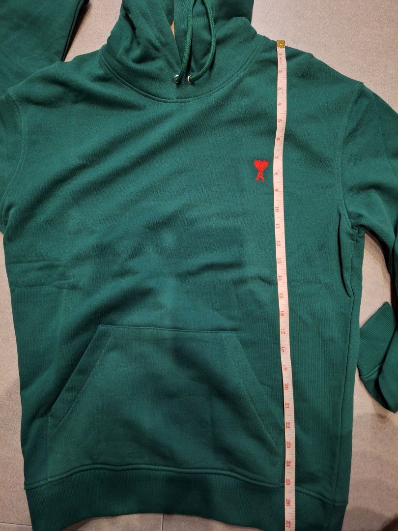 Ami hoodie pullover sweater (Category: Coats, Jackets and Outerwear) located in Muntinlupa City. Submitted by kstefanomela14 (Listing ID 1338092573, Image 2). Description: forest green brandnew with tag 1 pc only large 22x28.
