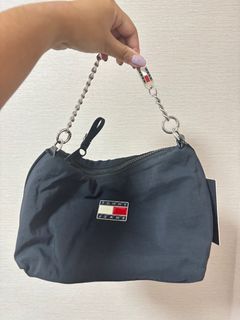 (Category: ) located in . Submitted by thestylishtrunk (Listing ID 1337992198, Image 1). Description: .