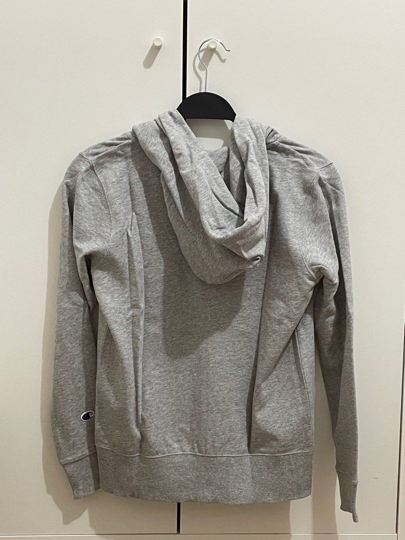 Champion Women’s Jacket (Category: Coats, Jackets and Outerwear) located in Quezon City. Submitted by cloud.things (Listing ID 1338083933, Image 2). Description: bought in Singapore - Women’s Medium RFS: used only once MOP: GCash, Maya, BPI, GoTyme.