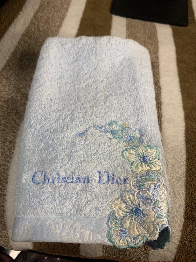 Christian Dior Bnew face towel (Category: Towels, Napkins & Holders) located in Cabanatuan. Submitted by mjluxxejapan (Listing ID 1338107539, Image 3). Description: Fixed price.bnew cond naalis lng s box.authentic from japan.makapal cotton.cute pretty in actual, approx 11”x9” meas.face towel lng po ito.powder blue color .