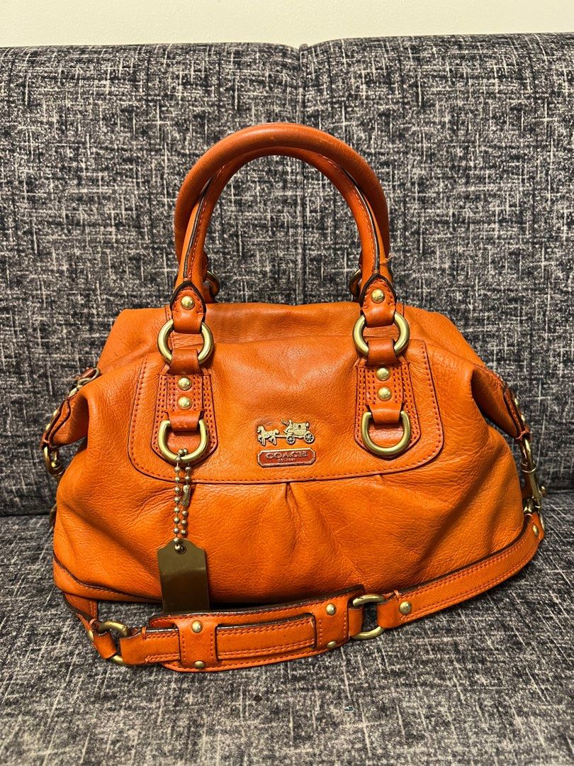 Vintage coach leather shoulder bag on sale