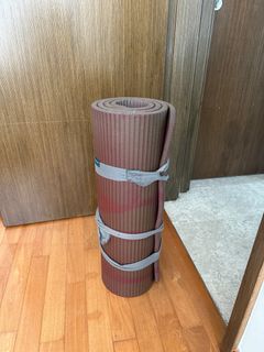(Category: ) located in . Submitted by aurorepeigne (Listing ID 1337984271, Image 1). Description: .