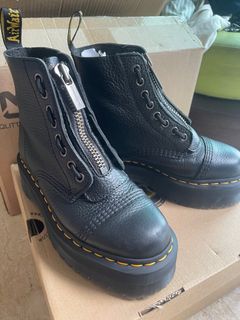 Dr martens sinclair For Sale Boots Carousell Singapore