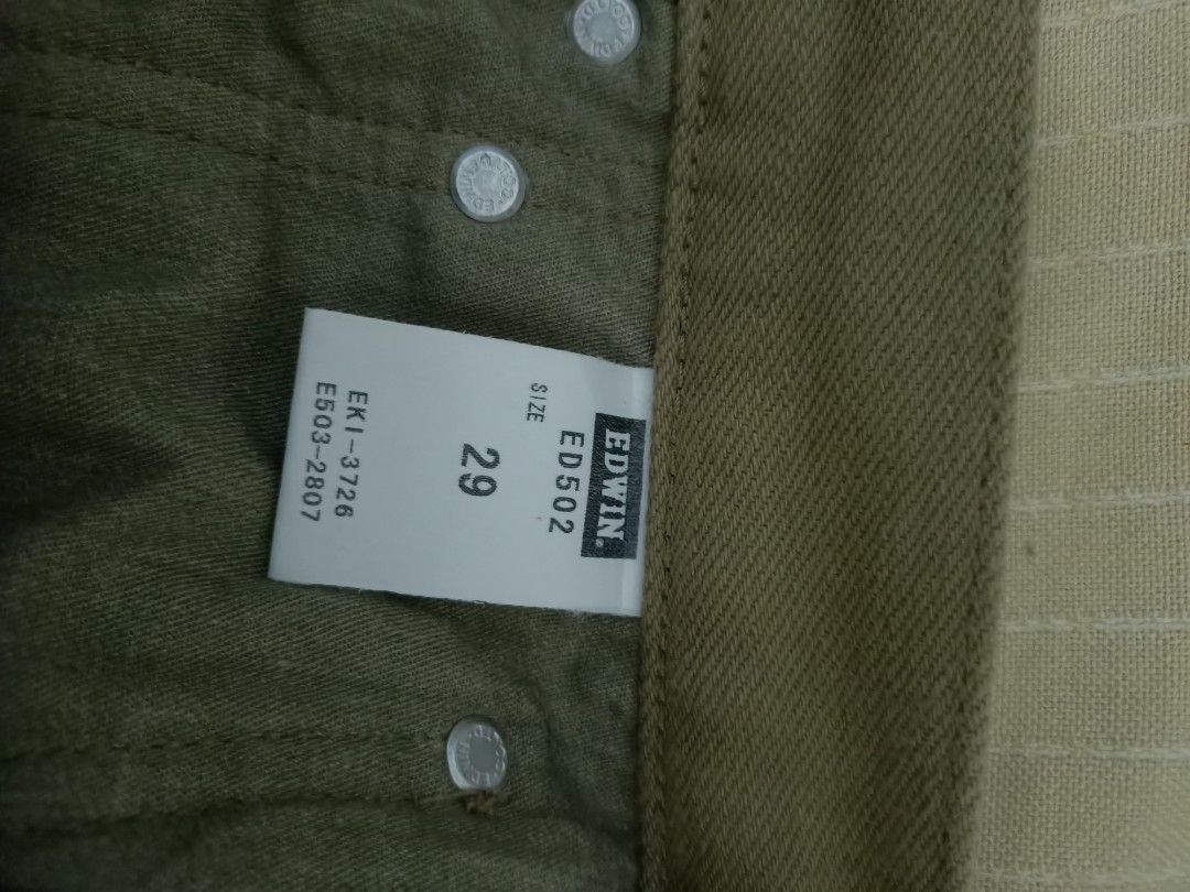 edwin (Category: Jeans) located in Hulu Langat. Submitted by noblebear_39671d (Listing ID 1338079404, Image 3). Description: edwin kain sangan lembut dn cantik pinggang=30/31 panjang=42 lebar kaki=7 sy dpt nk rply chat dlm ne ..ap2 hal leh wsp sy 0182747675 #edwinjapan #edwin.