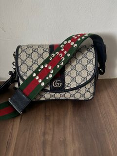 (Category: ) located in . Submitted by crazyovershopping (Listing ID 1337973891, Image 1). Description: .